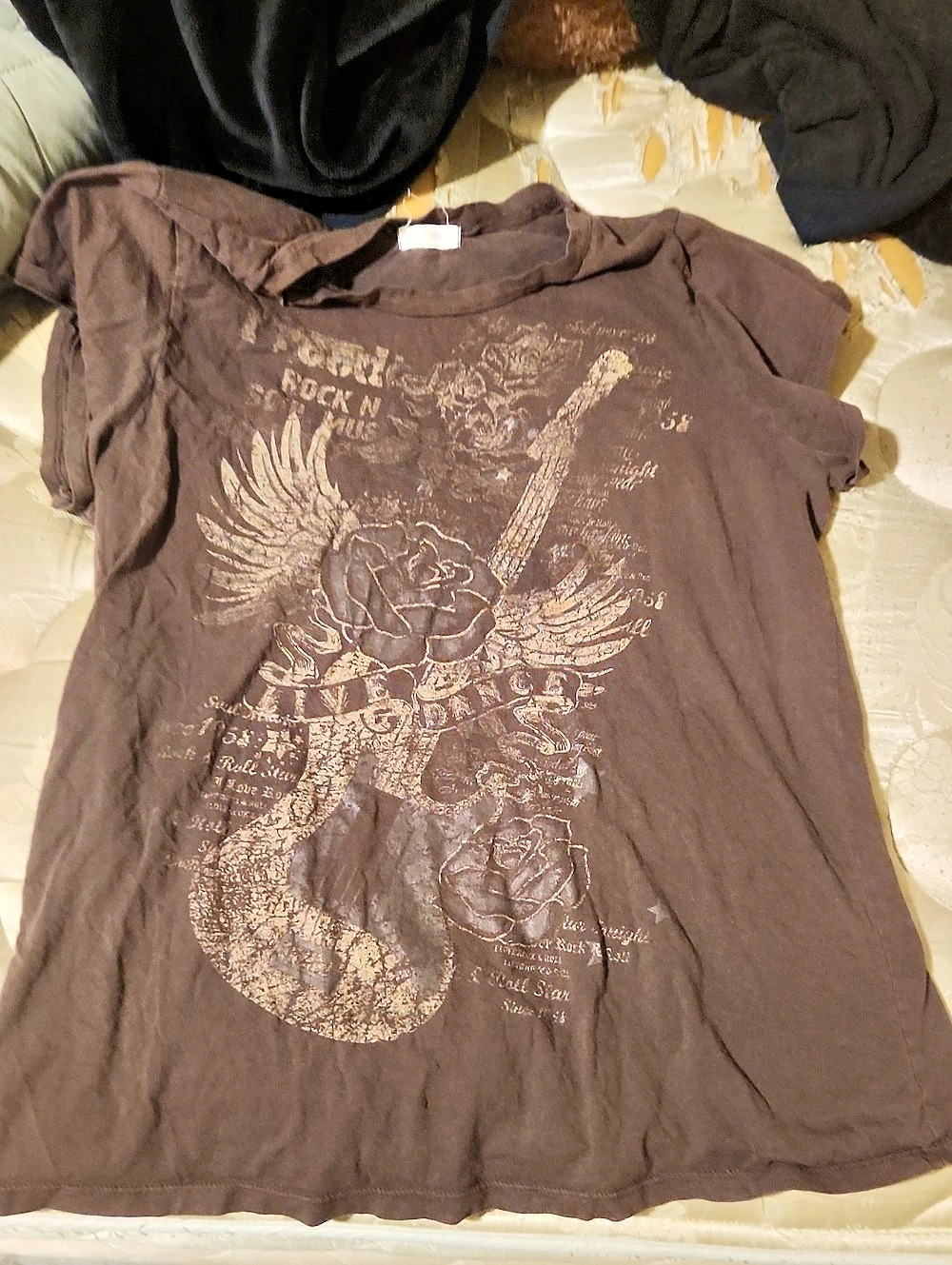 One Clothing Graphic Short Sleeve Tee in Brown